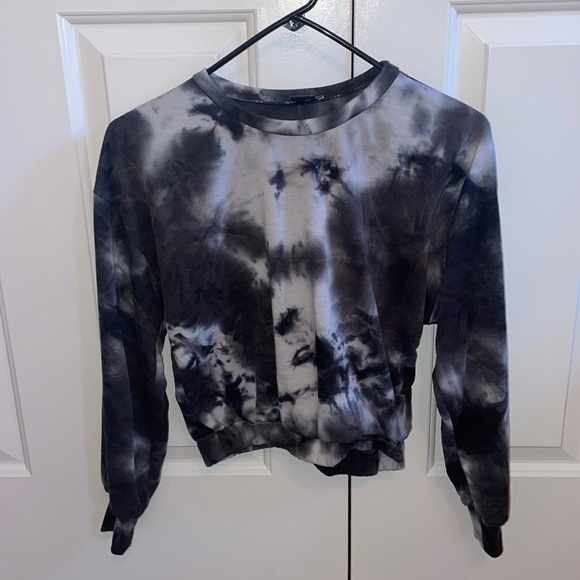 Sweatshirt - Picture 1 of 4